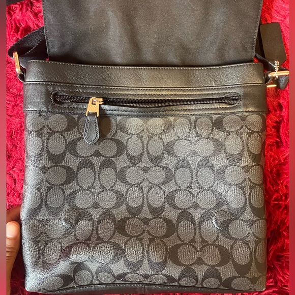 Coach Bag - Picture 3 of 5